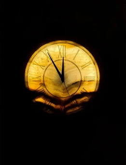 ROUND CLOCK