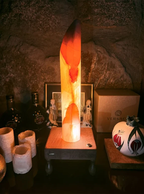 OBESLISK DESK LAMP
